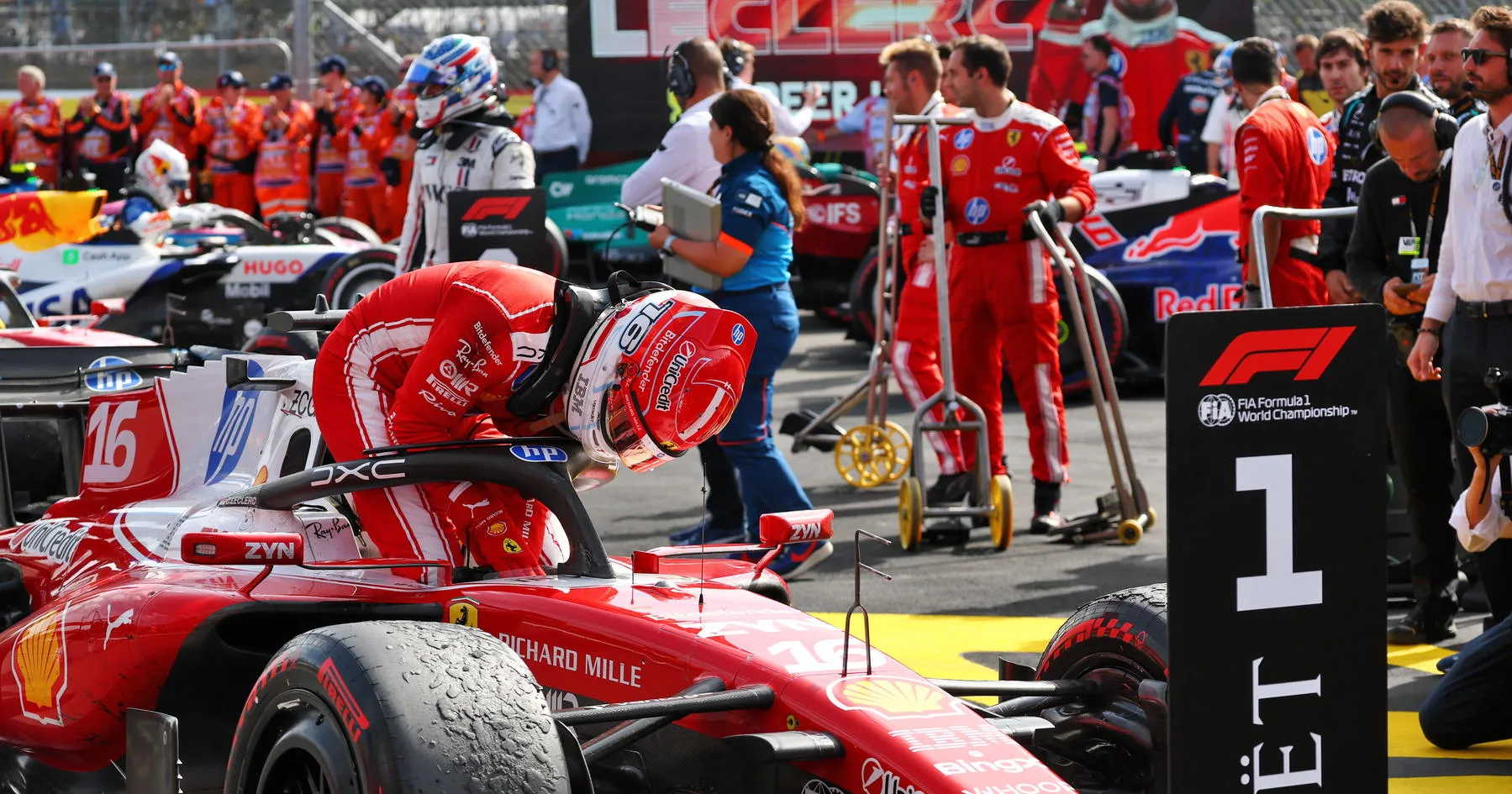 Charles Leclerc Ungkap Momen Penting di Balik Kemajuan Ferrari - sumber: (racingnews365)
