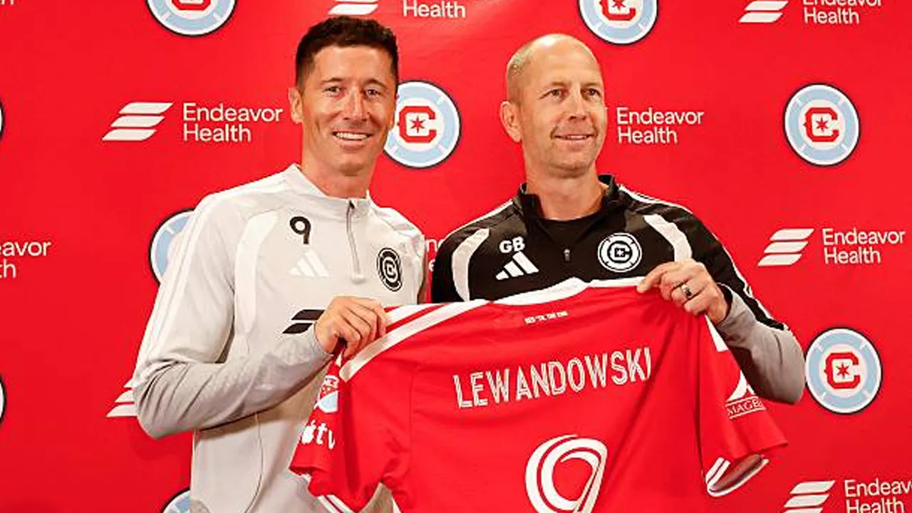 Chicago Fire Punya Ambisi Juara, Gregg Berhalter Percaya Robert Lewandowski