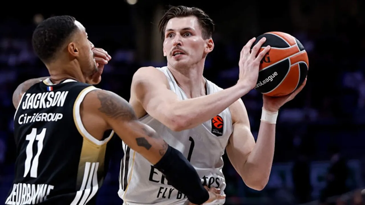 David Kramer Menambah Kedalaman Crvena Zvezda