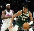 Giannis Bergabung, Adebayo Optimis Heat Raih Gelar NBA