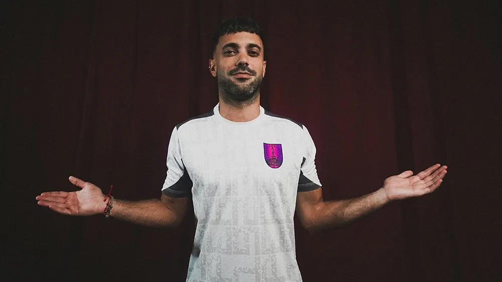 Persis Gaet Gelandang Spanyol untuk Perkuat Lini Tengah - sumber: (ileagueid)