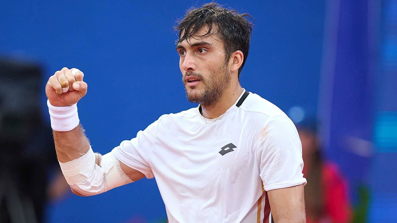 Roman Andres Burruchaga Permalukan Petenis Unggulan Pertama Di Umag