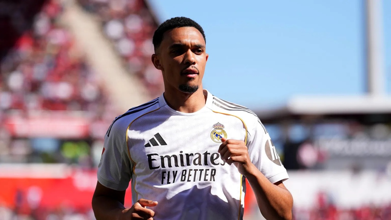 Trent Alexander-Arnold Bersemangat Dilatih Jose Mourinho