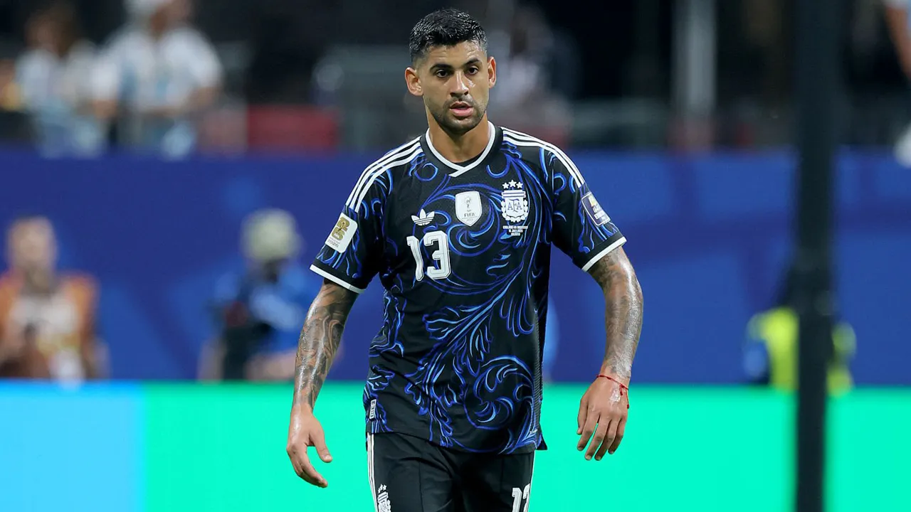 Usai Antar Argentina ke Final, Cristian Romero Balas Kritikan Gary Neville