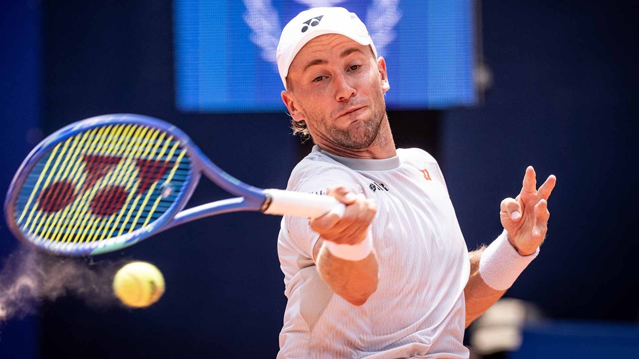 Casper Ruud Selamat Dari Gempuran Jaime Faria Di Gstaad
