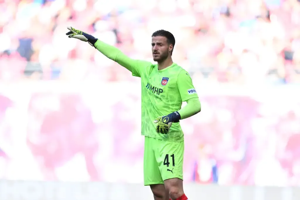 Diant Ramaj Siap Tinggalkan Borussia Dortmund - sumber: (getfootballnewsgermany)