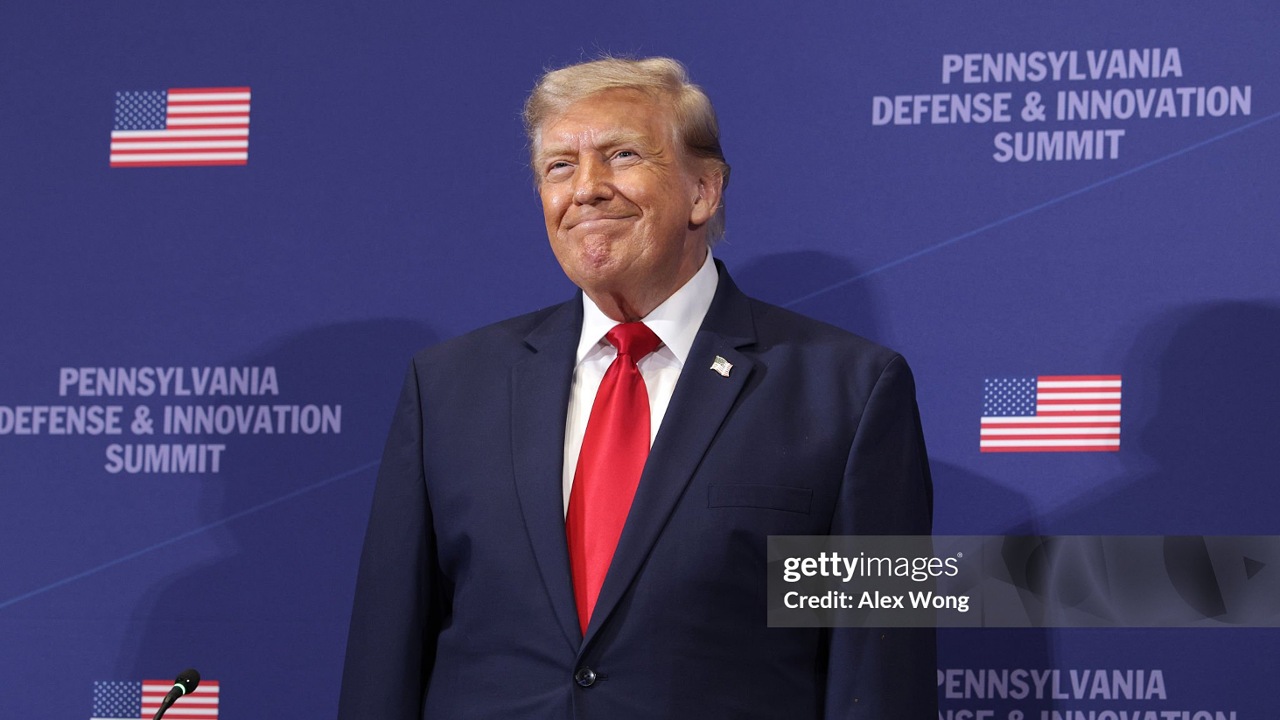 Donald Trump Bakal Serahkan Trofi Juara Piala Dunia 2026