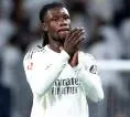 Eduardo Camavinga Ngotot Bertahan, Real Madrid Punya Rencana Berbeda