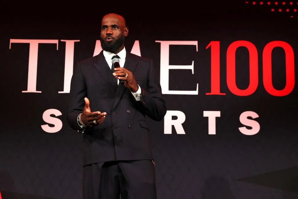 Lebron James Menunda Pilihan, Jadwal NBA 2026-2027 Terganggu - sumber: (mainbasket)