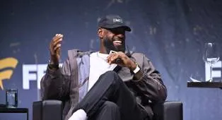 LeBron James Tetap Bungkam Soal Masa Depan Klubnya