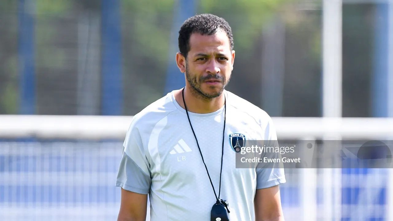 Liam Rosenior Petik Hikmah dari Masa Singkatnya di Chelsea