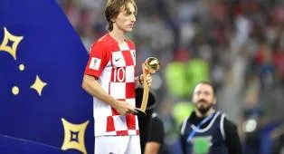 Luka Modric Bertahan, Milan Siapkan 40 Juta Euro untuk Bek Sporting