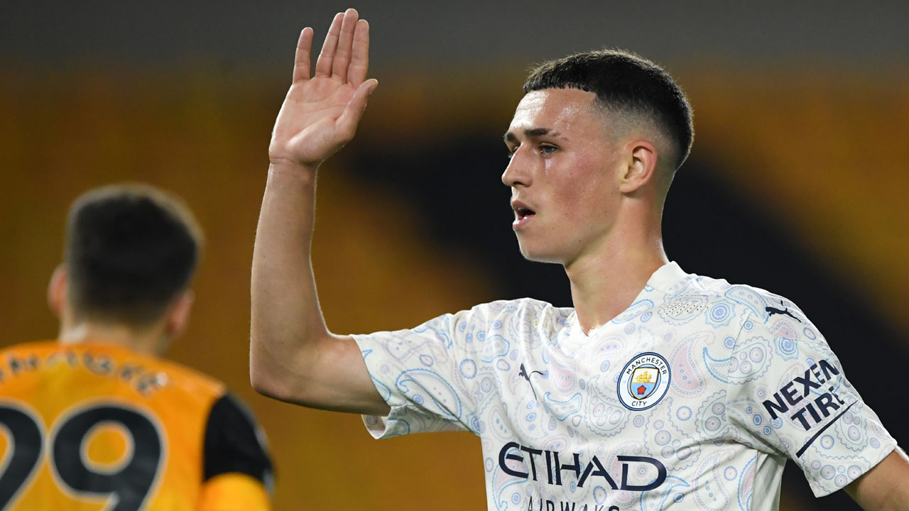 Phil Foden atau Nicolo Zaniolo? AC Milan Fokus Bidik Playmaker Baru