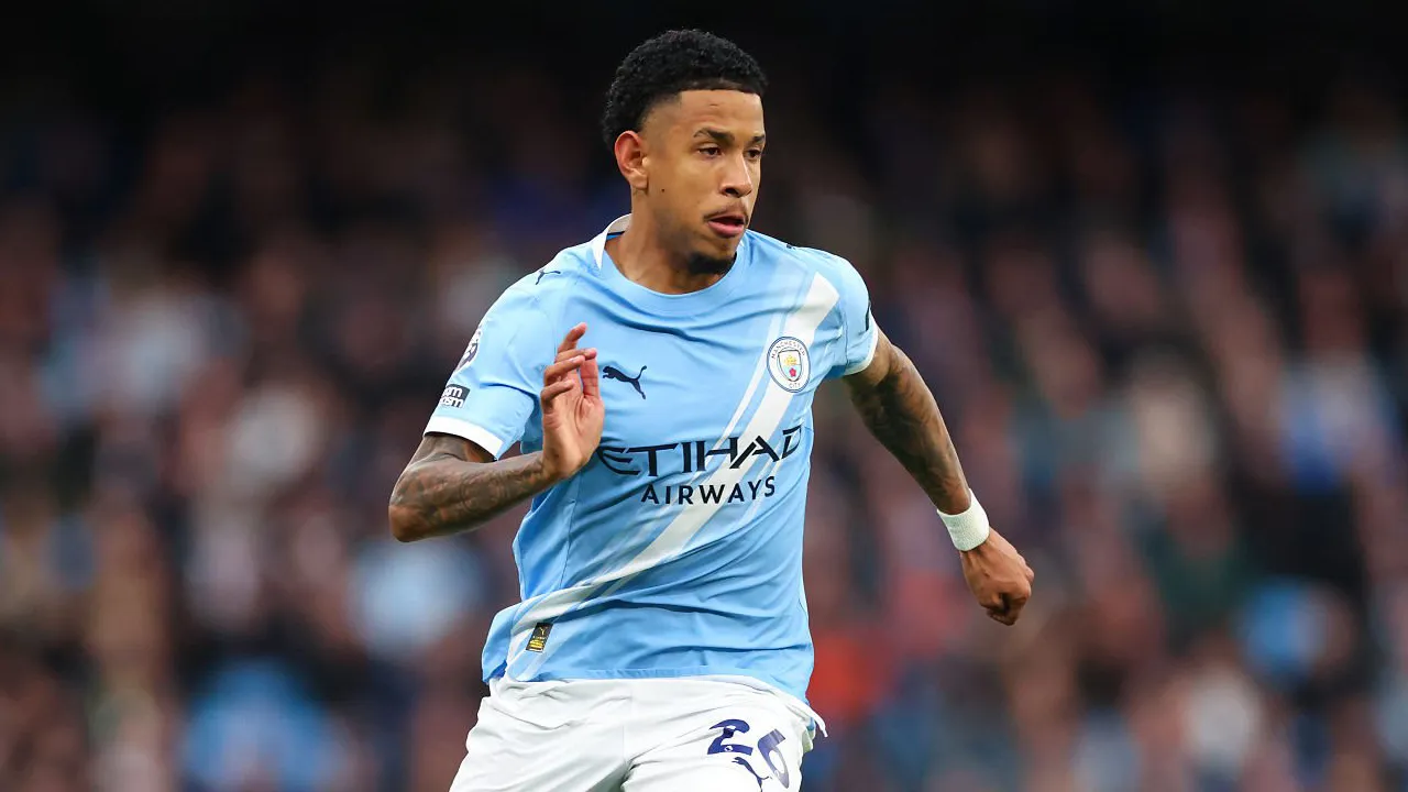 Tottenham Coba Kebut Transfer Savinho dari Manchester City