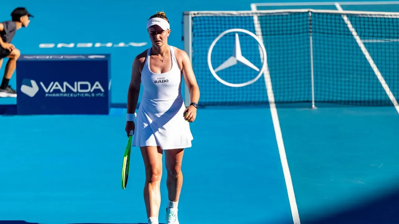 Barbora Krejcikova Jatuhkan Zheng Qinwen Di Athena