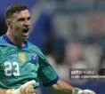 Emiliano Martinez Akui Sering Menangis Kenang Kesuksesan Argentina