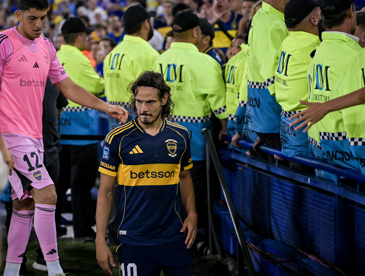 Lecce Bidik Edinson Cavani untuk Perkuat Lini Serang di Serie A