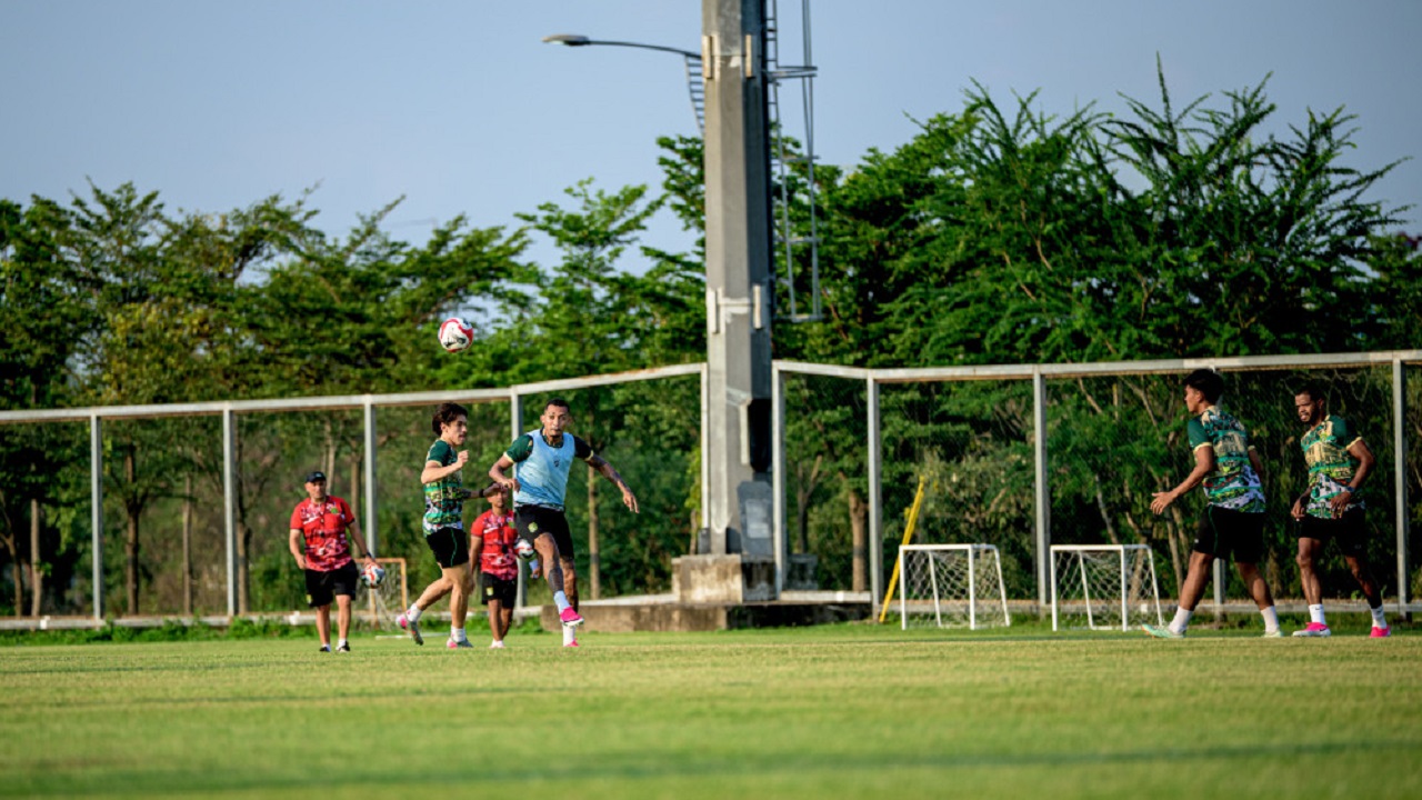Persebaya Surabaya Pantau Kesiapan Pemain Lewat 99th Anniversary Game