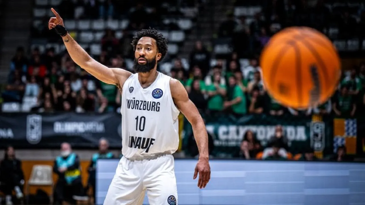 Dubai Basketball berhasil dapatkan sosok Davion Mintz.