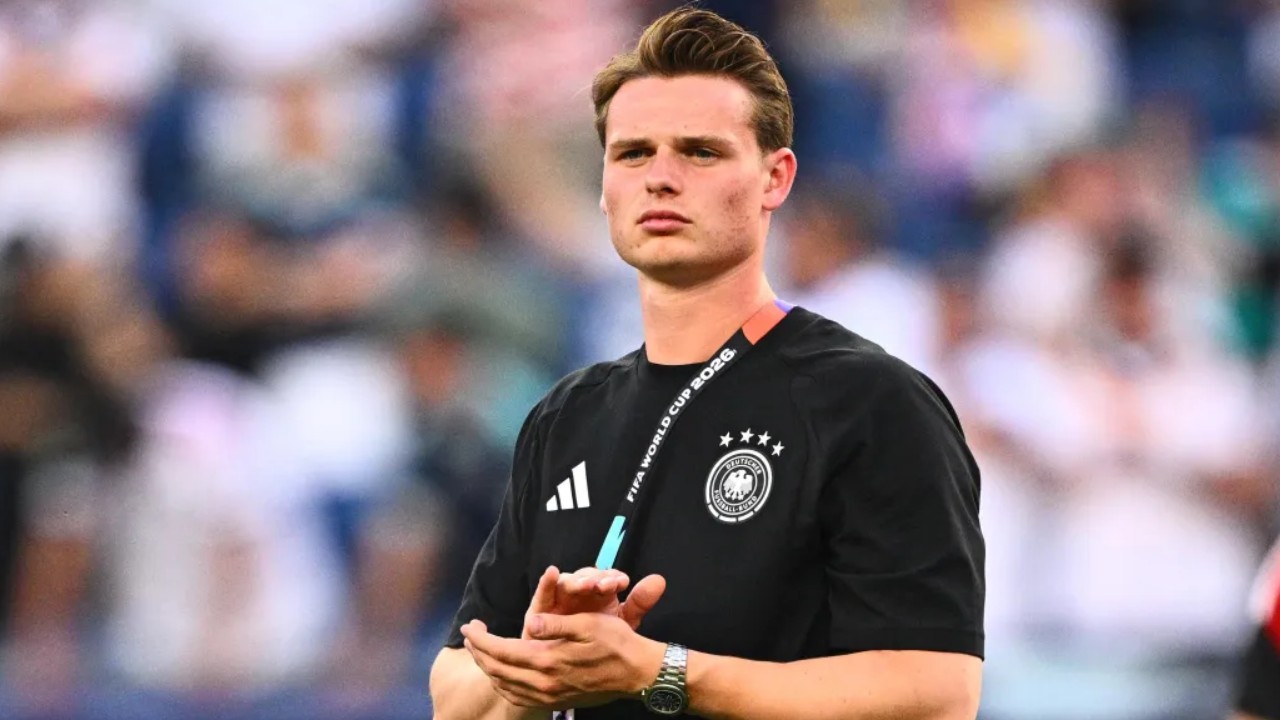 Jonas Urbig Dijanjikan Dapat 20 Kali Kesempatan Main di Musim 2026/27