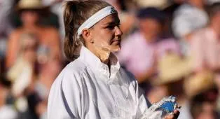 Karolina Muchova Langsung Hadapi Pisau Bedah Usai Bersinar Di Wimbledon