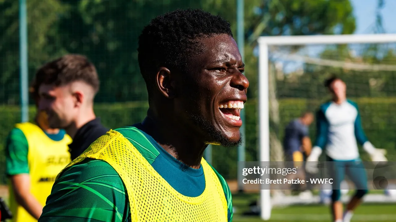 Marshall Munetsi Bertekad Bawa Wolves Kembali ke Premier League