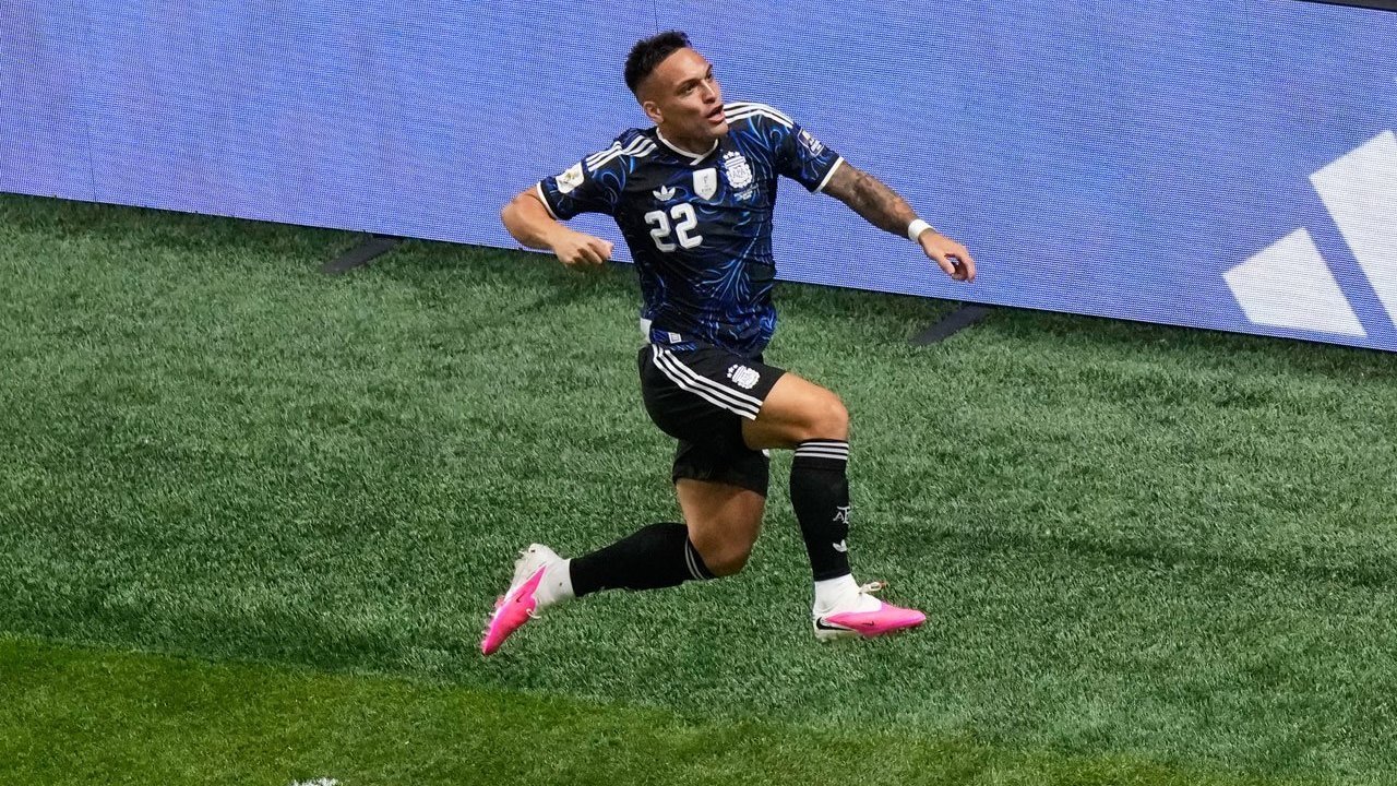 Merino: Saya Seperti Lautaro Martinez, Kami Pemain Top di Bangku Cadangan