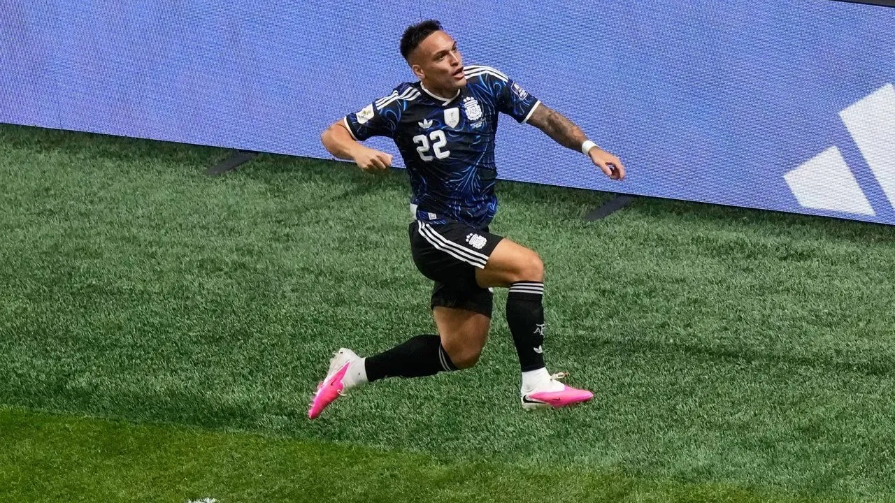 Merino: Saya Seperti Lautaro Martinez, Kami Pemain Top di Bangku Cadangan