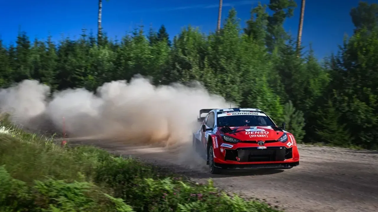 Sami Pajari Pertama Kali Raih Kemenangan WRC di Reli Estonia