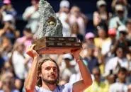 Stefanos Tsitsipas Akhiri Paceklik Gelar Di Gstaad