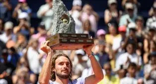 Stefanos Tsitsipas Akhiri Paceklik Gelar Di Gstaad