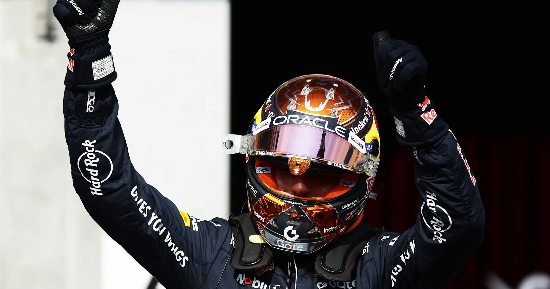 Verstappen Ungkap Momen Menegangkan Bersama Hadjar - sumber: (racingnews365)