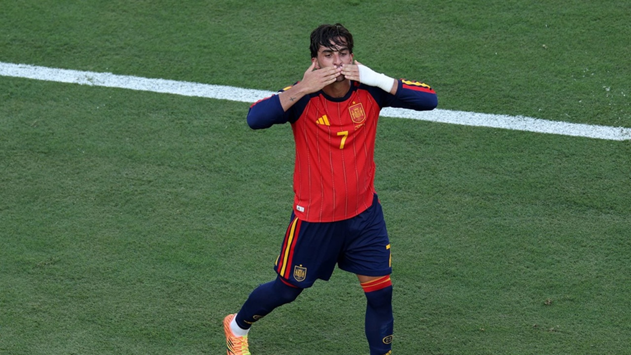 Ferran Torres Akan Dipertahankan Barcelona Usai Jadi Pahlawan Spanyol