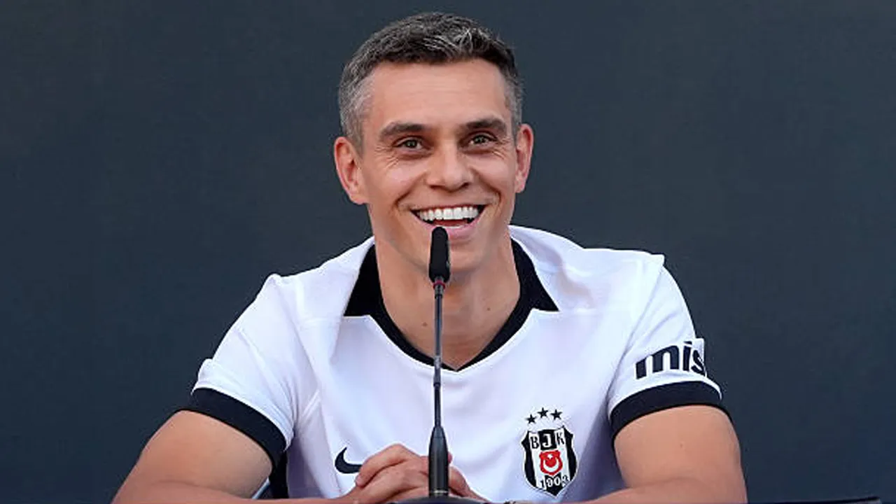 Kepindahan Leandro Trossard ke Besiktas Dianggap Datang Pada Waktu yang Tepat