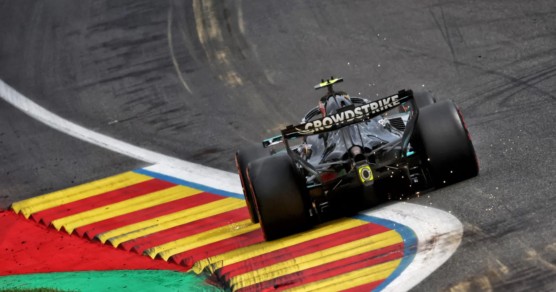 Kimi Antonelli Menang di GP Belgia, Perkuat Puncak Klasemen - sumber: (racingnews365)