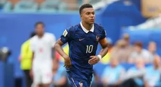 Kylian Mbappe Banjir Pujian dari Rivaldo Usai Cetak Sejarah di Piala Dunia