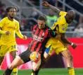 Masih Liburan, Adrien Rabiot Pastikan Tak Ada Rencana Tinggalkan Milan