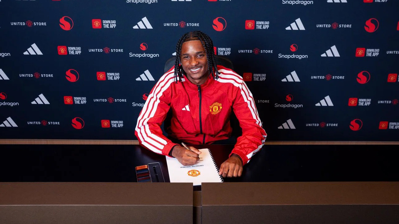 Resmi! Wonderkid Tottenham Tynan Thompson Gabung Manchester United