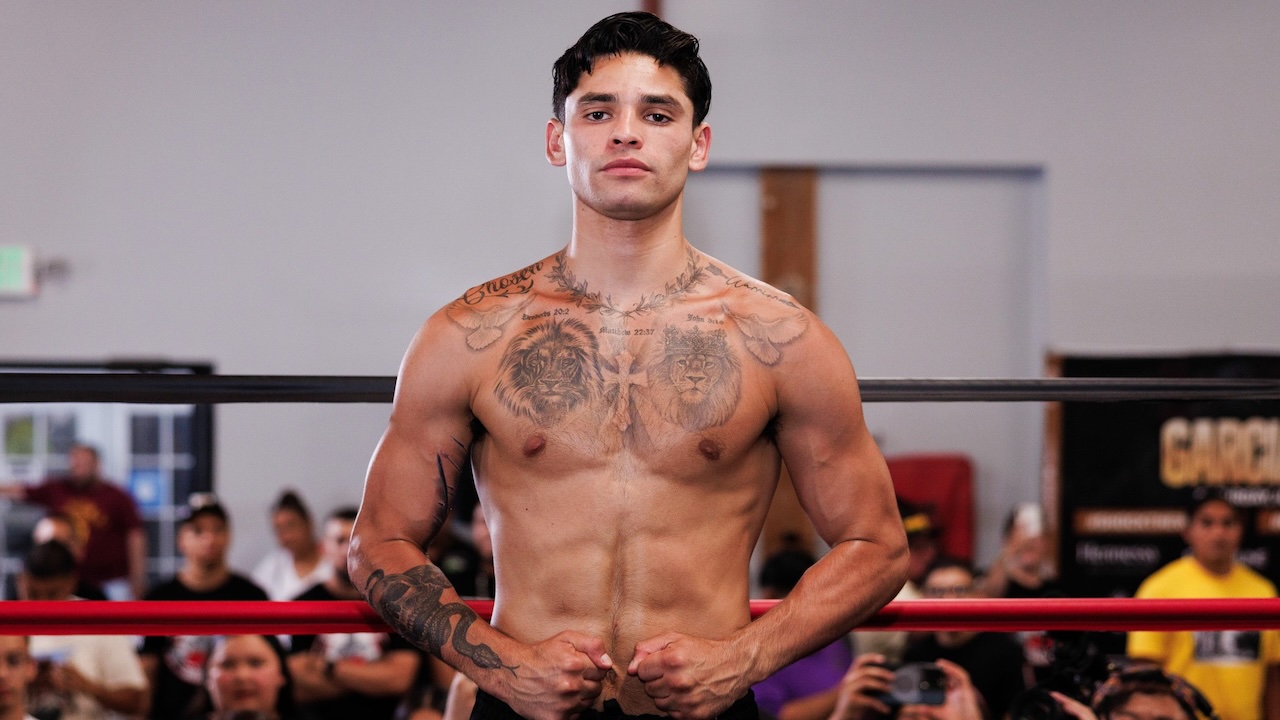 Ryan Garcia Sesumbar Mampu KO Benn Sebelum Ronde Keenam