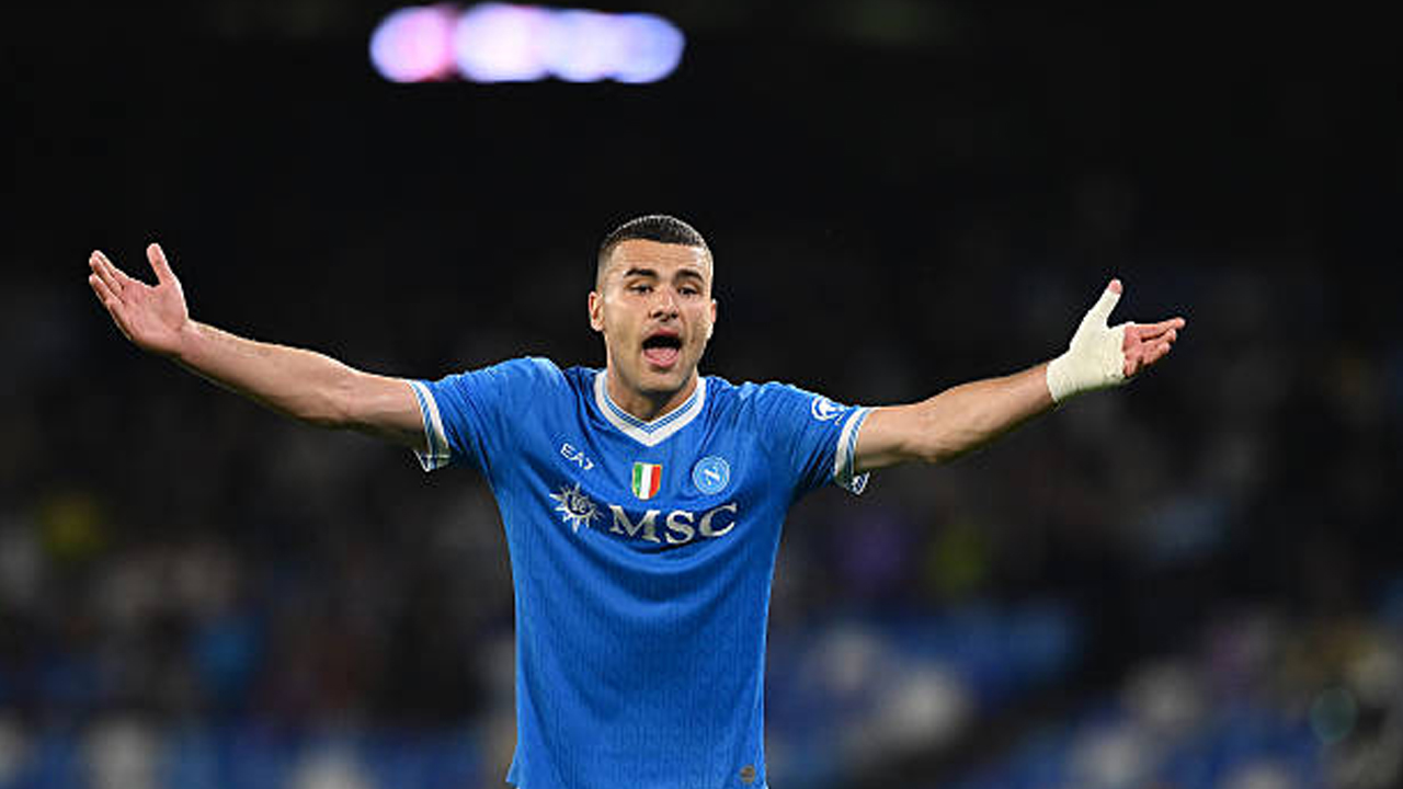 Alessandro Buongiorno Harus Operasi Lutut, Napoli Berpeluang Cari Bek Baru