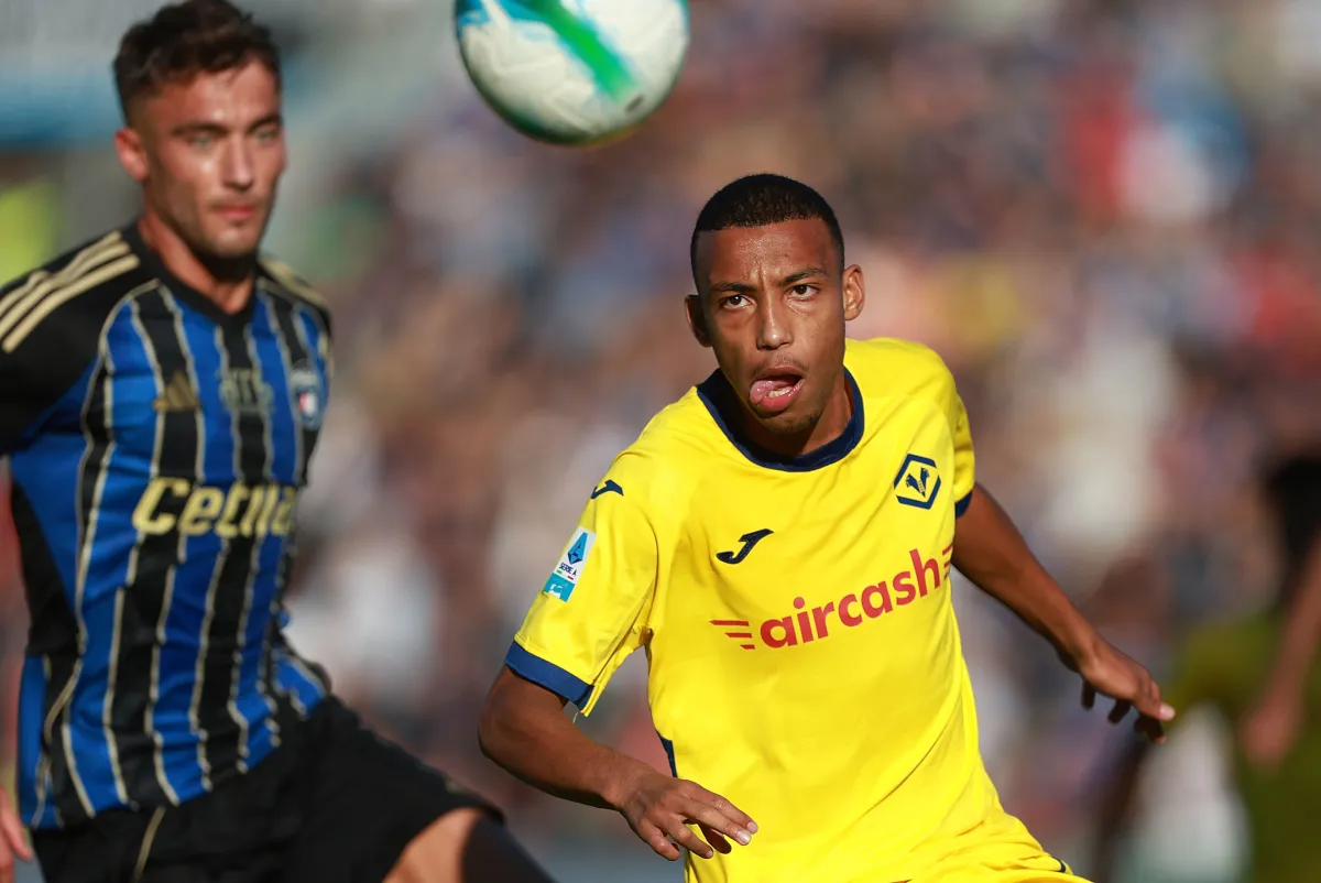 AS Roma Incar Belghali Sebagai Bek Kanan dengan Harga €15 Juta - sumber: (footballitalia)