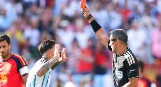 Bintang Argentina Pura-Pura Cedera Guna Selamatkan Enzo Fernandez