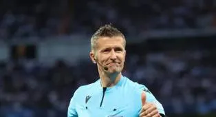 Daniele Orsato Tegaskan Pendekatan Wasit Musim Ini: Hukum Pelanggaran