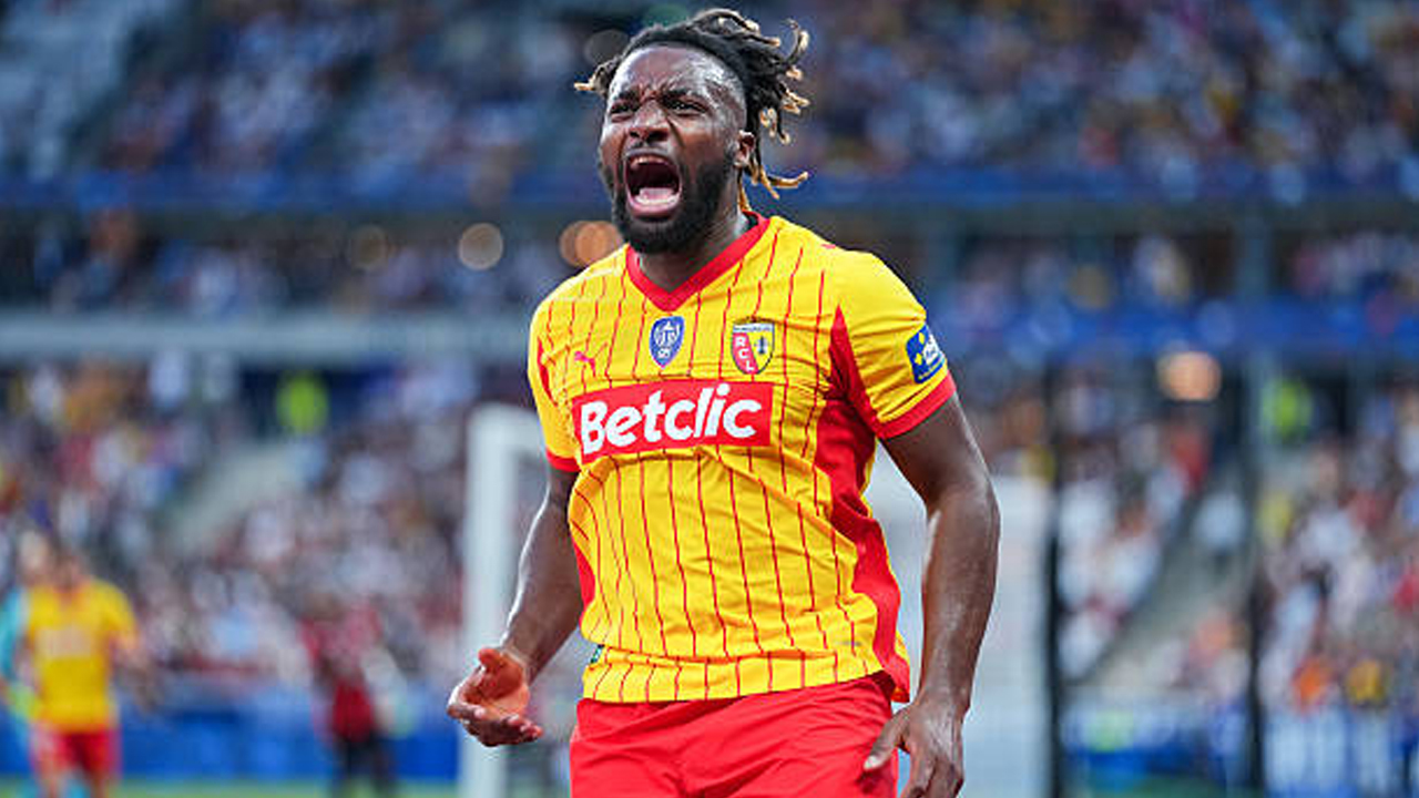 Dean Smith Berharap Allan Saint-Maximin Tingkatkan Standar Charlotte FC