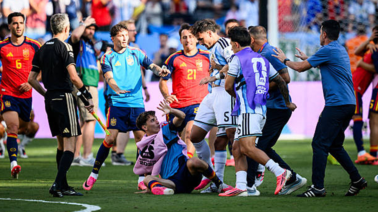FIFA Bisa Beri Larangan Global, Ini Ancaman Hukuman untuk Pemain Argentina