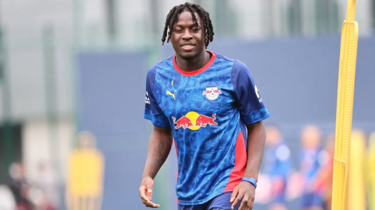 Fiorentina Dilaporkan Serius Bidik Johan Bakayoko dari RB Leipzig