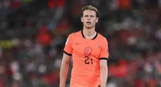 Frenkie de Jong Akan Menjalani Pemeriksaan Bersama Tim Medis Barcelona