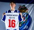 Hwang In-beom Resmi Gabung FC Porto dari Feyenoord