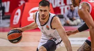 Partizan Belgrade Perpanjang Kontrak Vetean Vanja Marinkovic