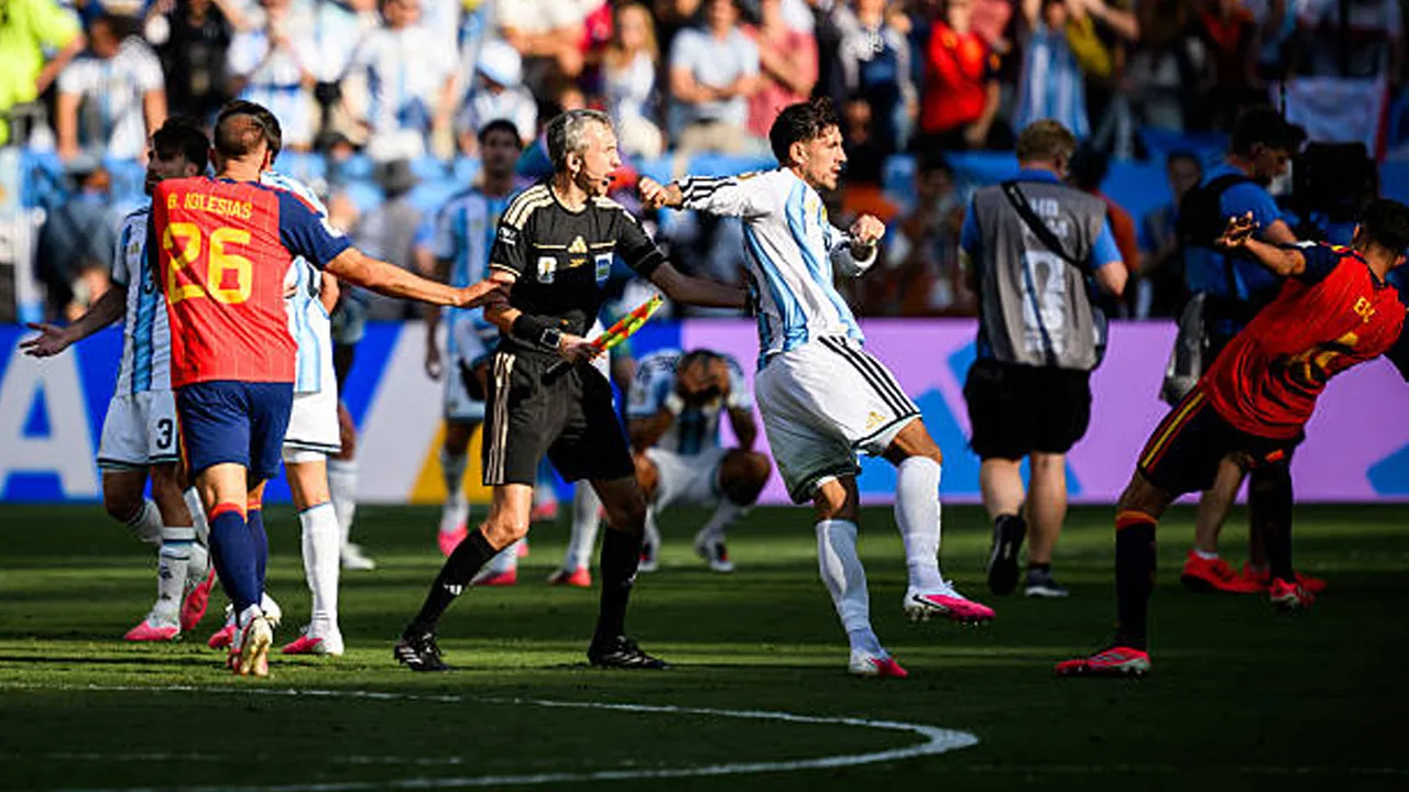 Reaksi Setelah Kalah Begitu Mengerikan, Alan Shearer Kecam Pemain Argentina